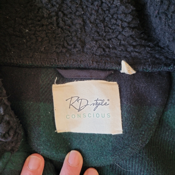 RD Style Shacket - Picture 2 of 3